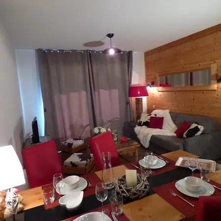 3 Pieces Aux Saisies - Piscine, Jacuzzi, Fitness - Fr-1-594-102 Apartment